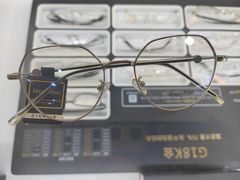 -浮光眼镜·蔡司视觉合作·数字验配中心(陆家嘴店)