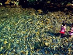 -安吉龙王山峡谷漂流