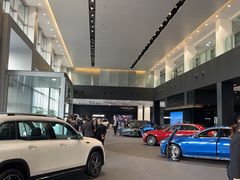 -奔驰上海利星(七宝店)