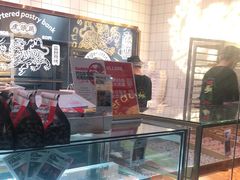 面包甜点陈列柜-虎头局·渣打饼行(五一新干线店)