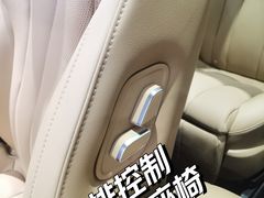 -华为授权体验店(中山公园来福士)