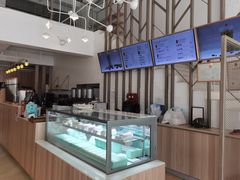-顶东面包花园·生日蛋糕(世博店)