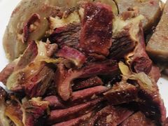 -闫家驴肉老店(华电一校店)