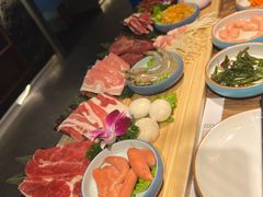 黑牛牛舌-明洞阿姨·韩式酱蟹烤肉·创意料理(三元桥店)