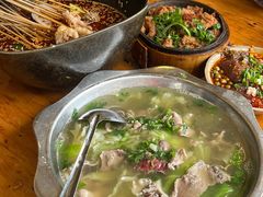 -谢老五跷脚牛肉·非遗传承店