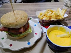 -牛纽塔·牛人堡(群众路店)