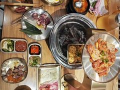 -青瓦餐厅·生鱼片·韩园烤肉(西塔店)