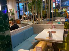 -红樱桃·欢乐餐厅(太原里店)