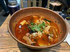 -成都你六姐·牛肉冒菜(上海环宇荟店)
