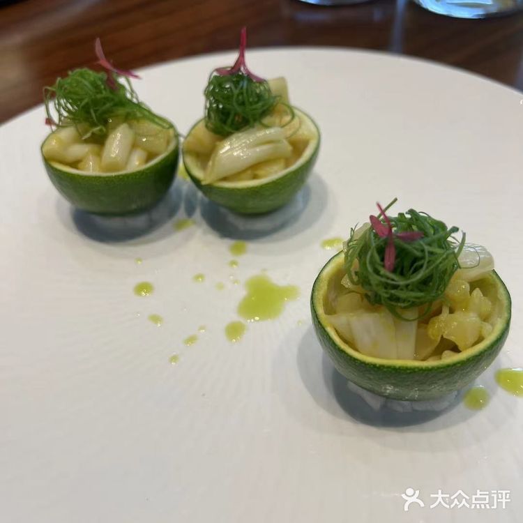 不喝酒的话开车来也是非常方便的！