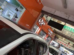 -鲨鱼皮汽车凹陷玻璃修复(静安店)