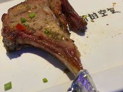 苏尼特金质烤羊排-三个蒙古大叔羊肉串(大宁店)