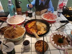 -伍师兄市井火锅(东部星悦天地店)