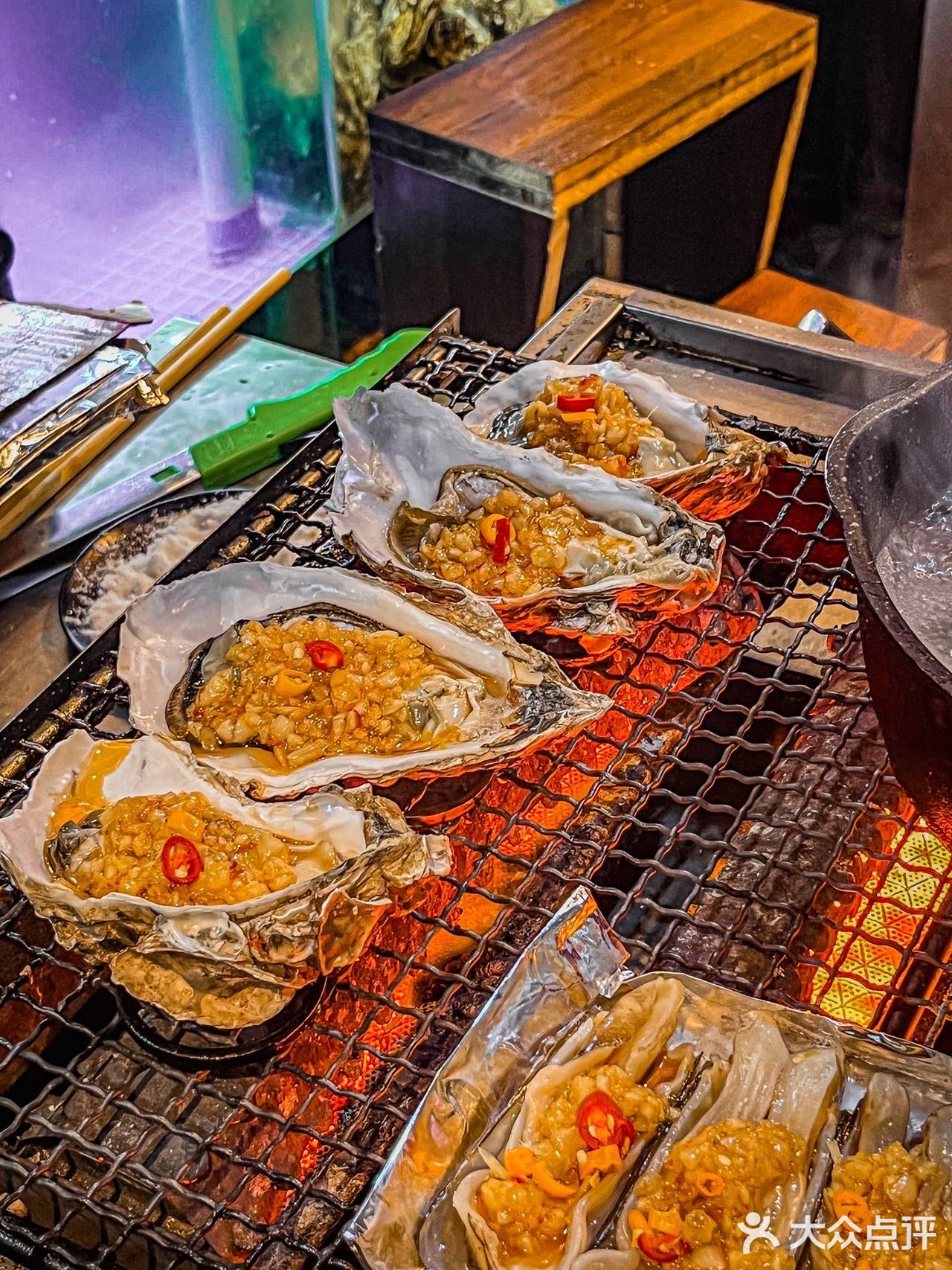 草率了🤔苍蝇馆子的蒜香松叶蟹居然这么好吃！