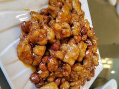 宫保鸡丁-金牌餐厅·天津菜·八珍豆腐·老爆三(瓷房子店)