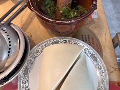 -陈大锅·岳阳鱼馆·地道岳阳菜(美食街店)
