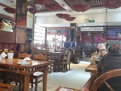 大堂-东北人家铁锅炖(鞍山路店)