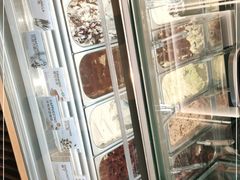 -VENCHI 闻绮(上海佛罗伦萨小镇店)