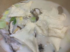 -滇香肴·云南菜蒸汽石锅鱼(云南北路店)