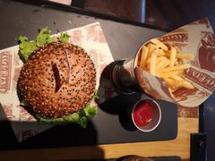 -FAT COW(虹梅路店)