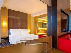 -青岛富力艾美酒店