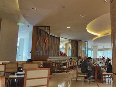 -厦门希尔顿逸林酒店·圆聚自助餐厅(五缘湾店)