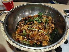 -拿渡麻辣香锅(世茂广场·工三店)