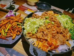 小木屋烤肉-冰川延边料理·炭烤串(原小木屋店)