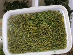 -华龙特色大骨鸡农家菜馆