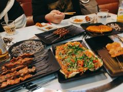 -哈尔滨烧烤·山河村铁锅炖(交大店)