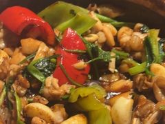 -八府香鸭·啫啫煲(华山路店)