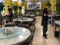 -清真·胖妈妈手抓餐厅(定西路长城宾馆店)