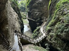 -龙水峡地缝景区