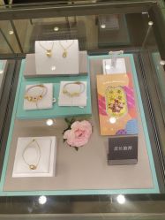 -周生生Chow Sang Sang(东方店)