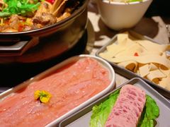 -沪小胖小龙虾(淮海中路旗舰店)