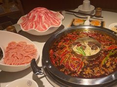 -茅草房·河畔园林火锅