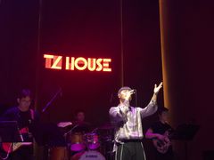 -TZ House音乐现场(来福士中心店)