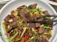 -绿草地·湘菜(7mall店)