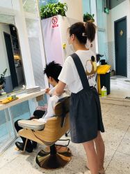 -PE SALON 