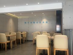 -灵芝妹子海鲜米线(劳动公园店)