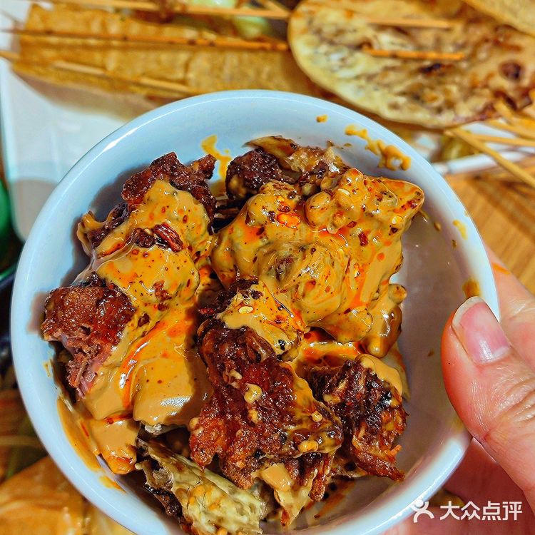 日月光新开的麻辣烫炸串，也太好吃了吧❗