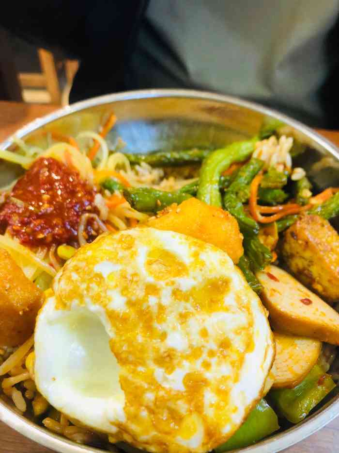 徐小光拌面-"酸甜口味的拌面,订的外卖,面也没有坨,里.