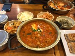 小菜-金北顺大锅家(신사본점)