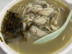 -明呈黄鱼面馆(斜土路店)