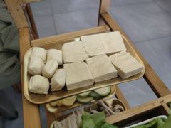 -阿昌白族石板烧·菌锅(大理古城店)