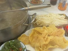 -刘少华贵州小黄牛·鲜牛肉火锅(总店)