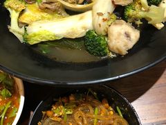 -万记麻辣烫国展总店