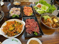 -韩风烤牛肉冷面店