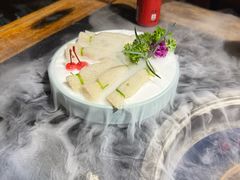 -大匠工房古船木艺术餐厅·猪肚鸡专门店(长白仙岛店)