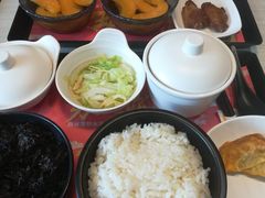 -老娘舅餐厅(黄龙体育中心店)